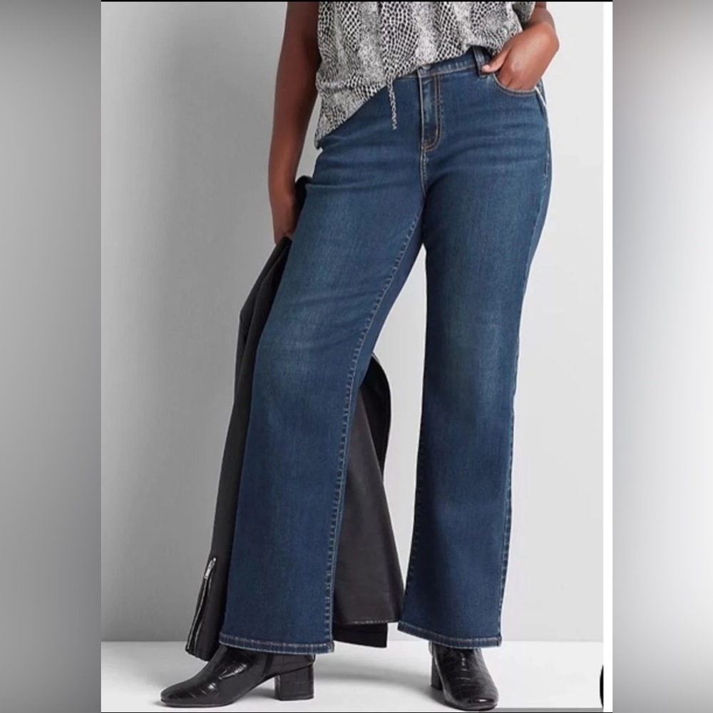 Lane Bryant signature fit mid rise bootcut jeans. Size 16